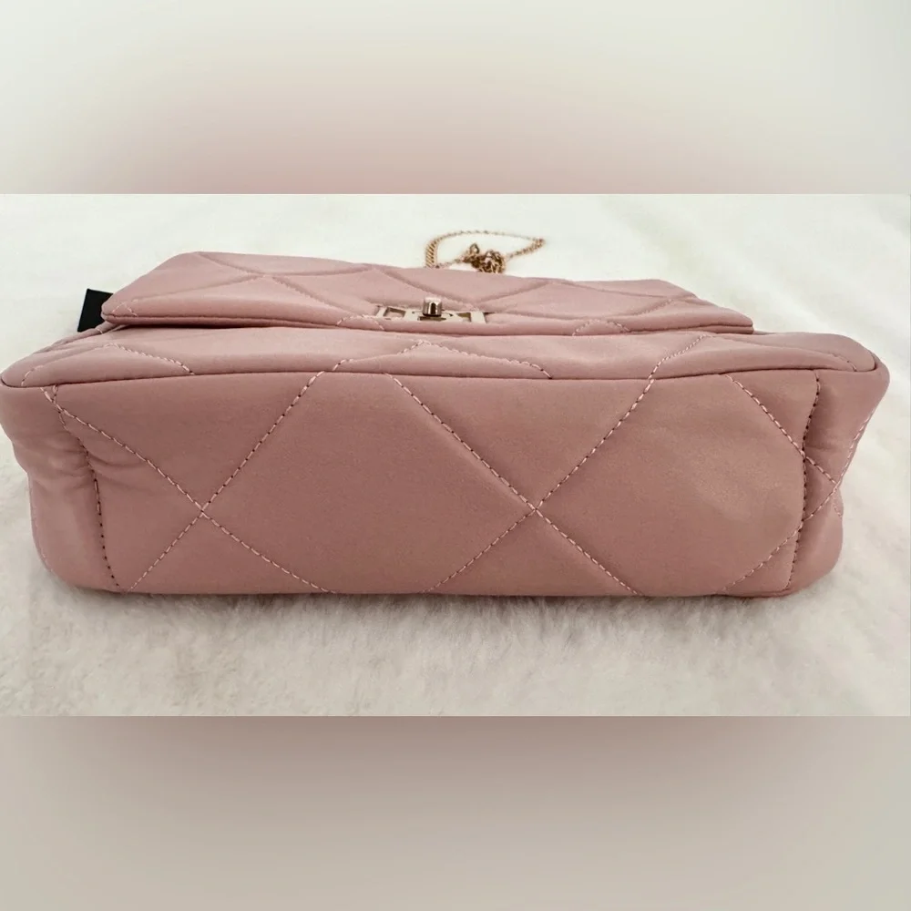 Badgley Mischka Blush Pink Diamond Quilted Crossbody Bag - NWT